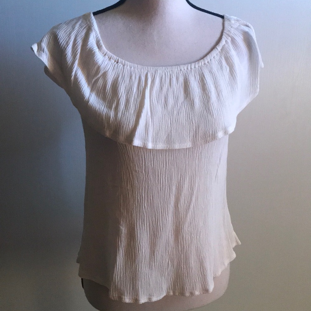 Sleeveless ruffle top